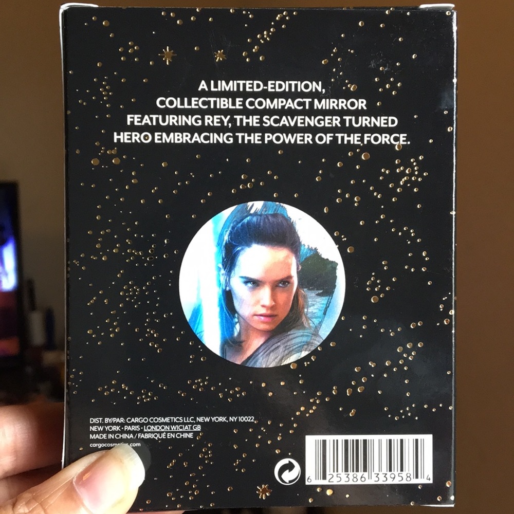 STAR WARS COLLECTIBLE COMPACT - Picture 3 of 3